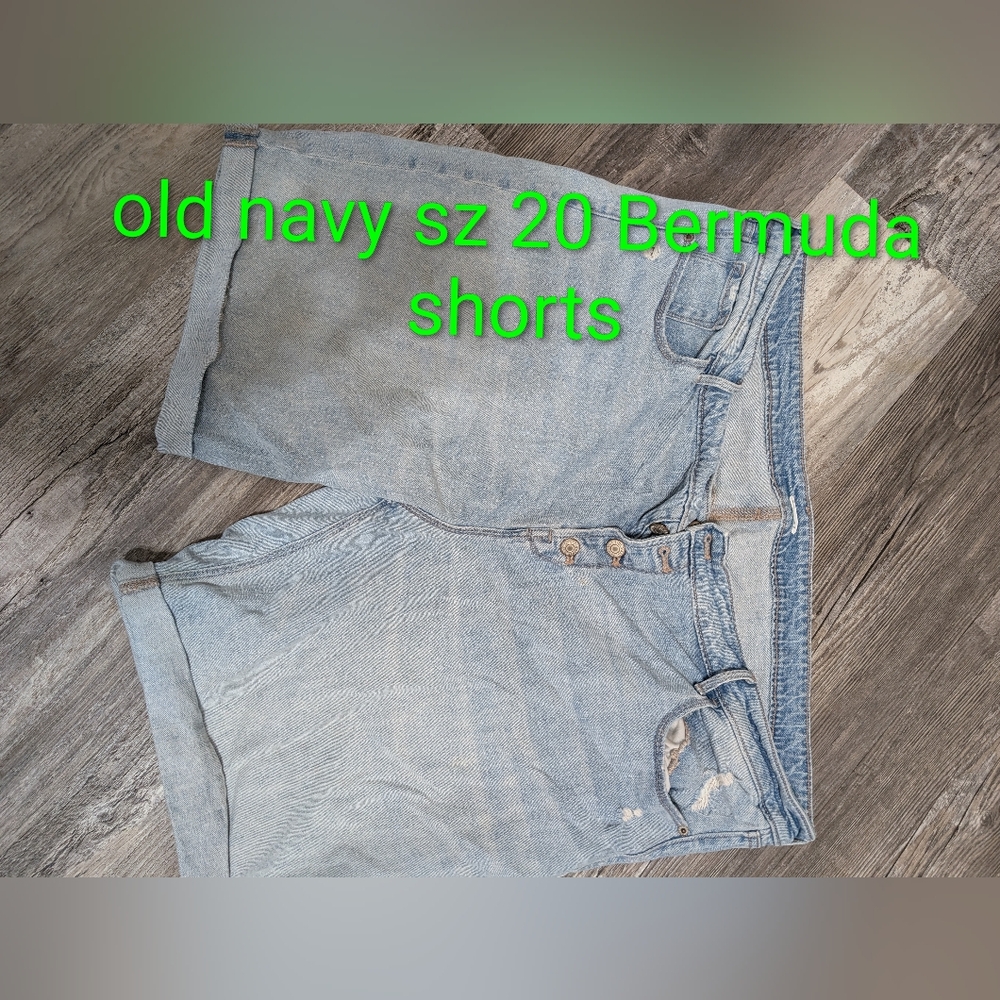 Old Navy Light Blue Women's Bermuda Shorts
